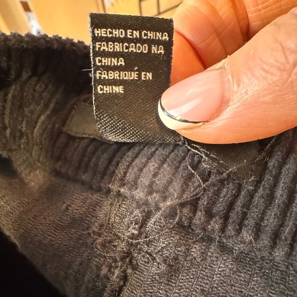 Forever 21 Black corduroy straight leg 5 pocket Jeans - Picture 7 of 8